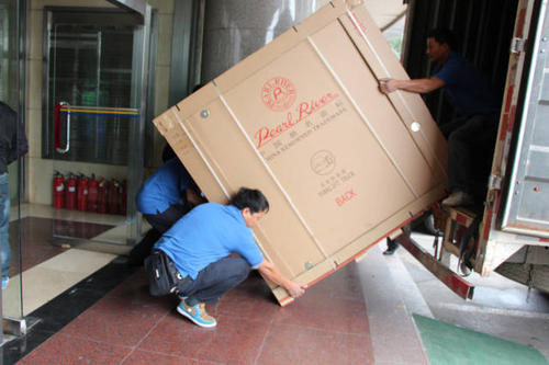 澜沧钢琴贵重工艺品无忧运